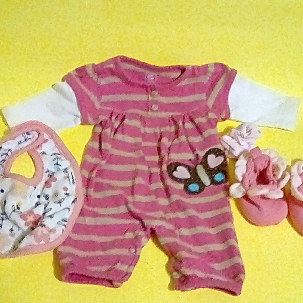 Carters Baby girl pink newborn bundle with booties